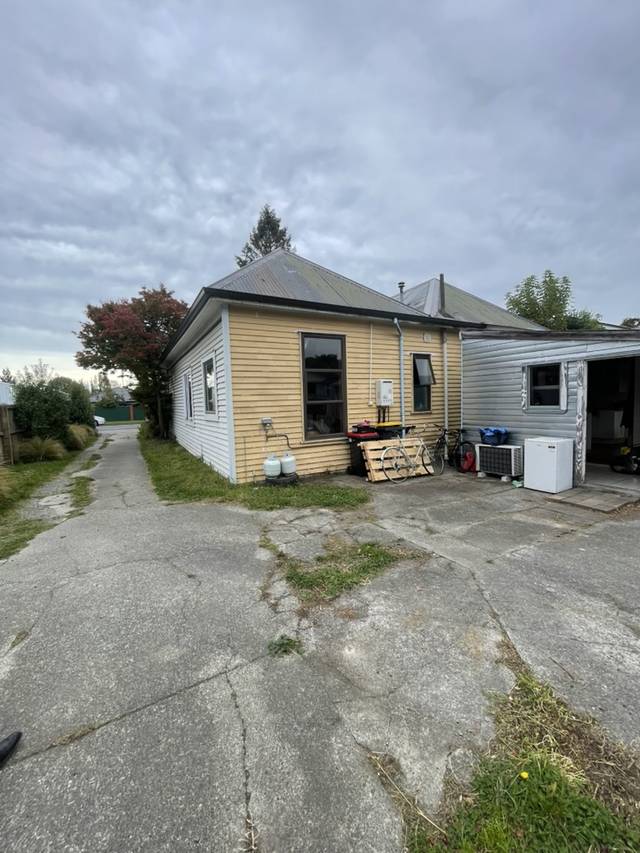 Driveway replacement in Christchurch — bought by Eazy Sell